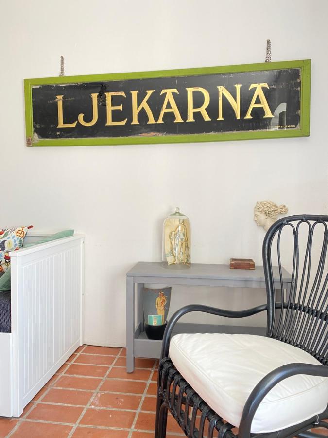 Charming Stone House In Jelsa